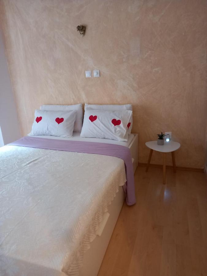 Tiny Treasure Apartment Atena Exterior foto