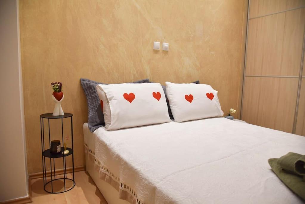Tiny Treasure Apartment Atena Exterior foto