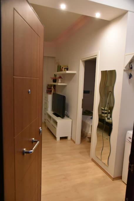 Tiny Treasure Apartment Atena Exterior foto